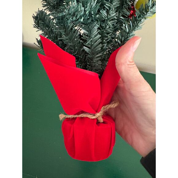 DR SEUSS' THE GRINCH WHO STOLE CHRISTMAS 16INC DECORATED CHRISTMAS TREE NIB - Picture 5 of 6